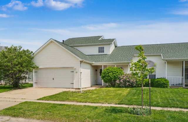 Pond-View 3BR + Office, Main-Floor Primary, 2-Car Garage – Move-In Ready Gallery 4