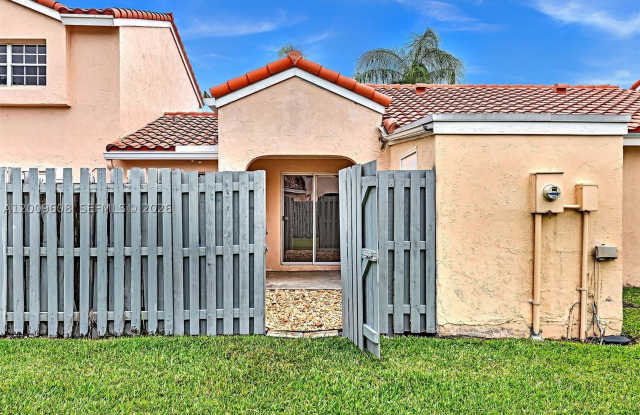 1439 Springside Dr Gallery 2