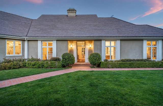 6631 Lago Lindo Gallery 2