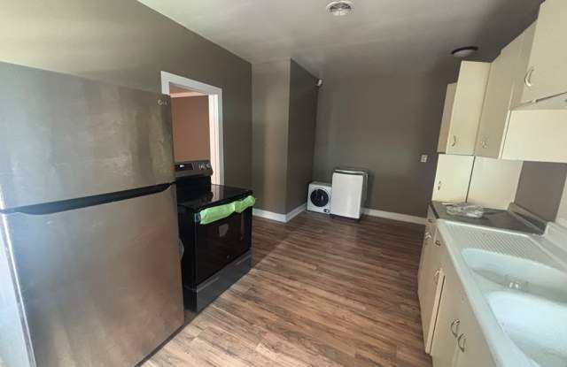 45 Stewart Ave photos photos
