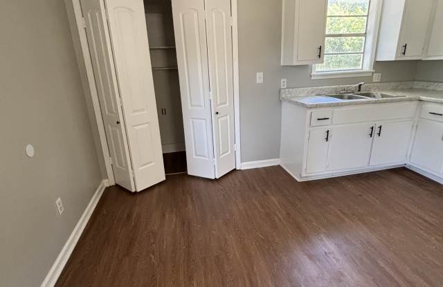 111 E Cherry - 1 Gallery 3