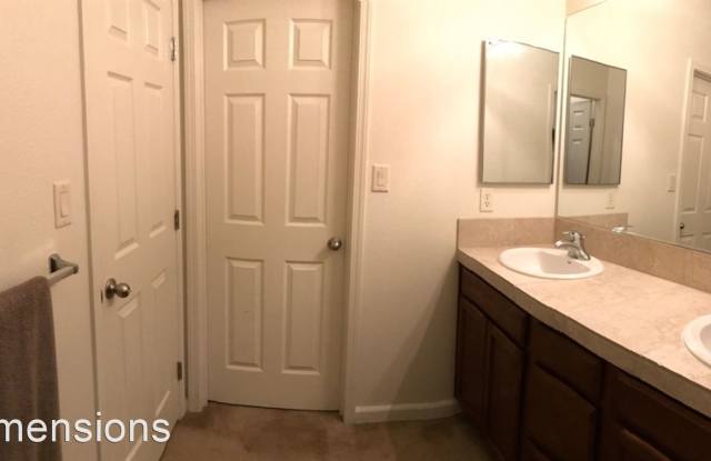 10660 Brittany Park Drive Gallery 4