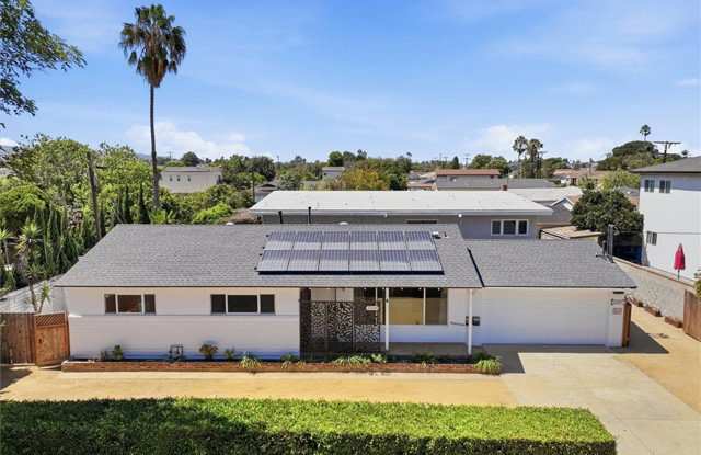 22209 Denker Avenue Gallery 1
