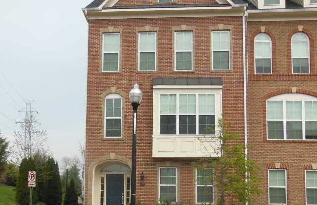 751 Center St photos photos