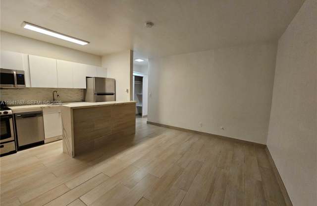 1723 Liberty St - 1723 Liberty Street, Hollywood, FL 33020 1723 Liberty St - 1723 Liberty Street, Hollywood, FL 33020