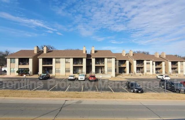 400 E. Pearl Street #207 - 400 E Pearl St, Granbury, TX 76048