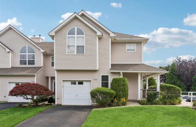 3002 Willow Pond Drive Gallery 2