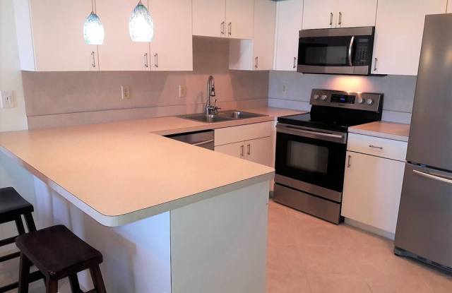 845 Ben Franklin Dr Unit 406-B Gallery 3