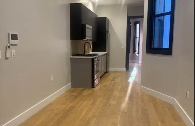 172 NEW YORK AVE photos photos