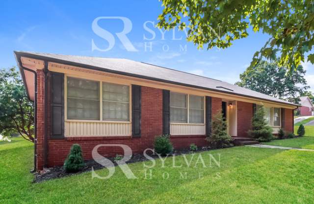 633 Colonial Drive Gallery 3