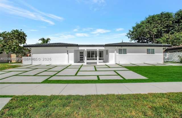 1825 NE 197th Ter Gallery 1