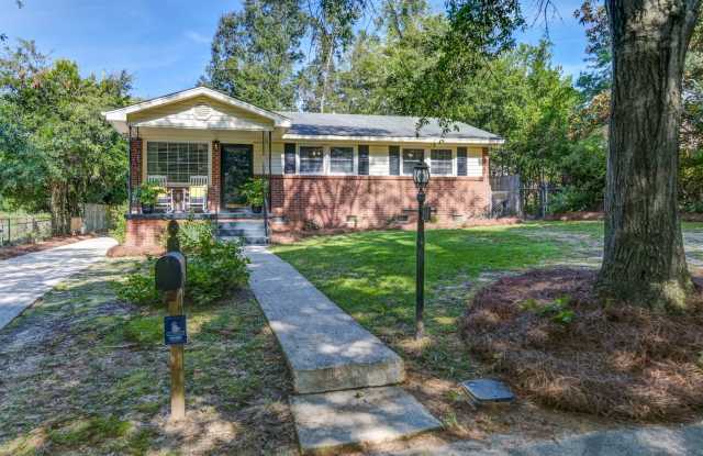 919 Huntington Avenue, Columbia, SC 29205 – 3 Bed / 2 Bath Student Rental - PRE-LEASING FOR 2026-2027 SCHOOL YEAR - 919 Huntington Avenue, Columbia, SC 29205