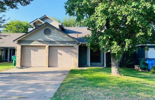 Three bedroom with a game room and a great backyard! photos photos