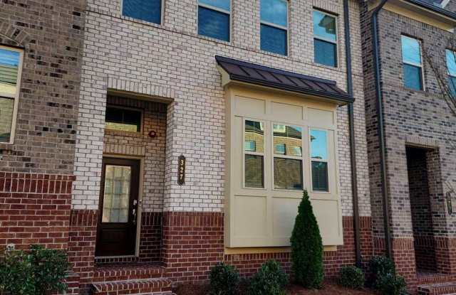 Woodstock Townhome, Great Location! Gallery 1
