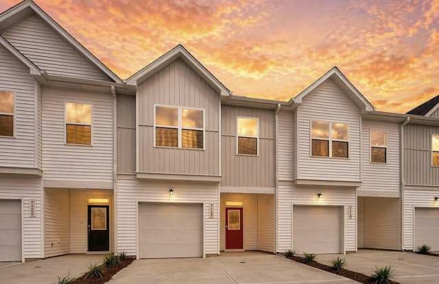 7122 Fisk Drive NE photos photos