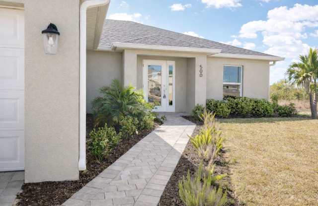 500 NW 20th St photos photos