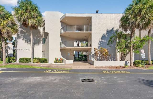 3100 Riverside Dr photos photos