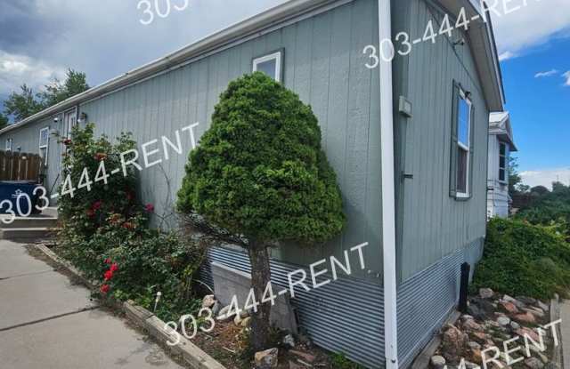 Great Price with a great location and view!!! Washer & Dryer Included! Gallery 3
