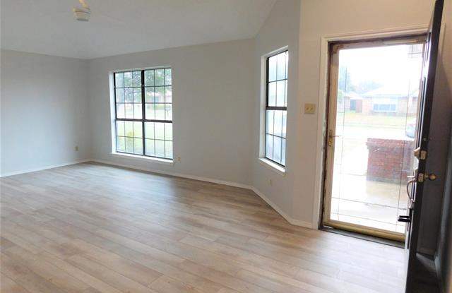 700 Juniper Drive Gallery 4