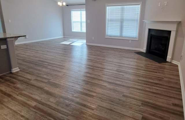 228 Patriot Drive Gallery 3