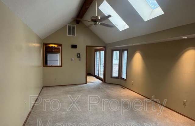 510 East Elm St - 510 East Elm Street, Springfield, MO 65806