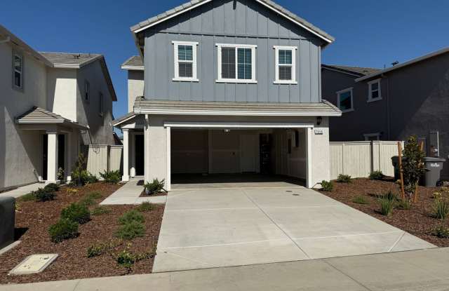 Beautiful 3/2.5 NEW BUILT Roseville Home photos photos