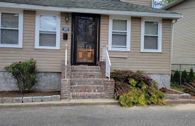 102 Carnegie Avenue photos photos