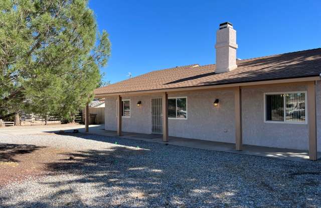 3 Bedroom 2 Bath home in Hesperia Available in July photos photos