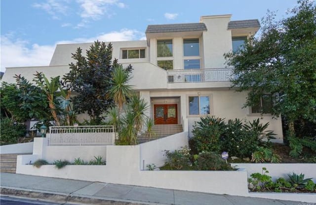 3539 Alana Drive - 3539 Alana Drive, Los Angeles, CA 91403