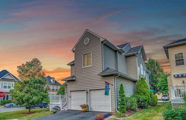 9427 STILSON DR Gallery 4