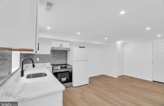 518 OGLETHORPE Street NE Gallery 2
