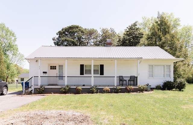 217 Woodlawn Avenue - 217 Woodlawn Avenue, Murray, KY 42071