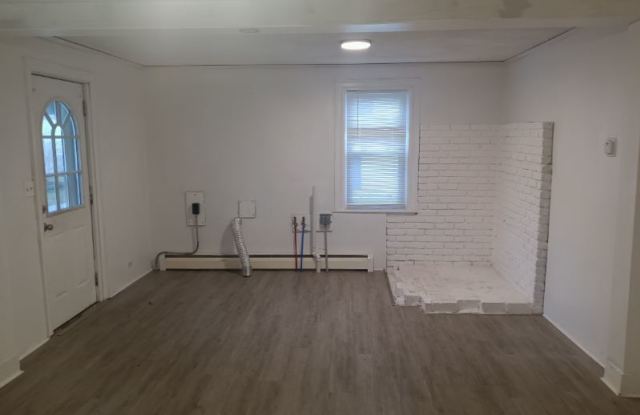 37 Grove Street Gallery 2