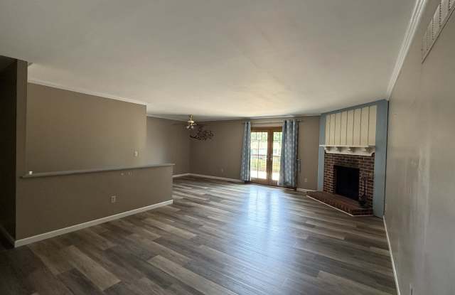 647 Wynn Place photos photos