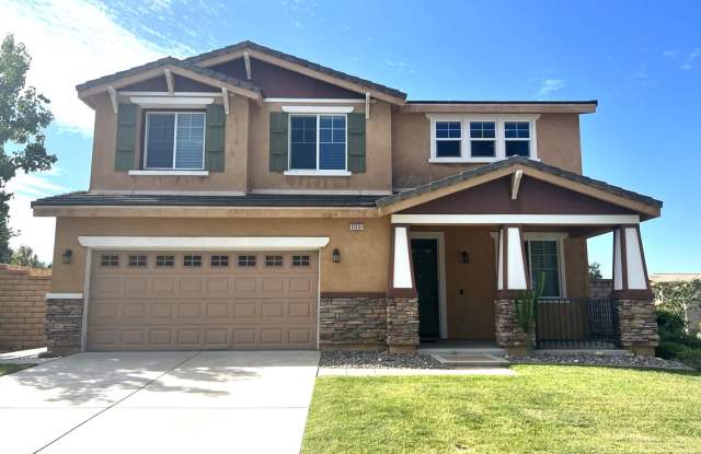 STUNNING 4 + 2.5 HOME IN FONTANA CA photos photos