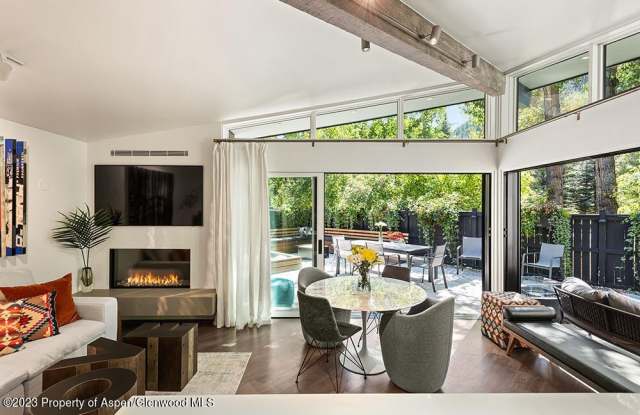 630 W Hallam Street unit: #1 photos photos