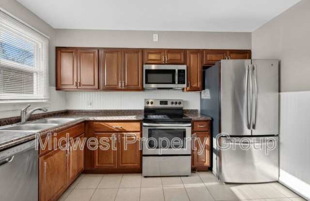 90 Ruth Drive - 90 Ruth Drive, Florissant, MO 63031