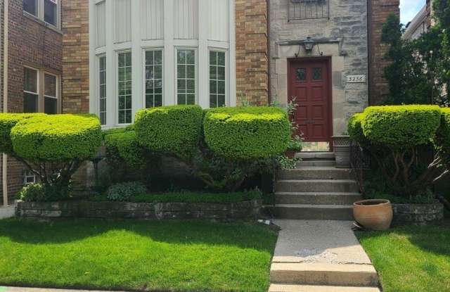 5256 N Virginia Avenue photos photos