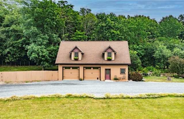 10395 Egypt Road Gallery 2