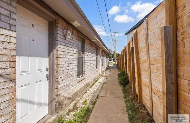 901 Galveston Avenue photos photos