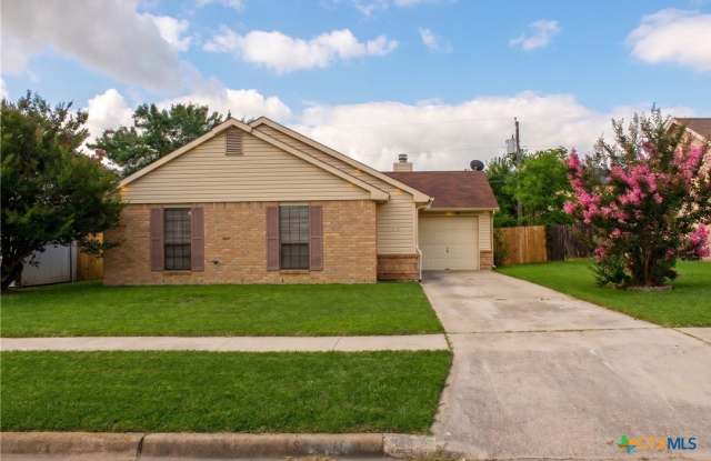2404 Fieldstone Drive photos photos 2404 Fieldstone Drive photos photos