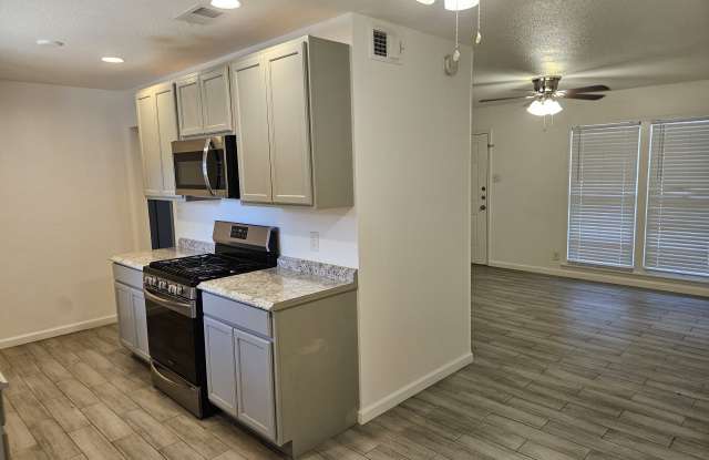 1007 Utopia Lane photos photos