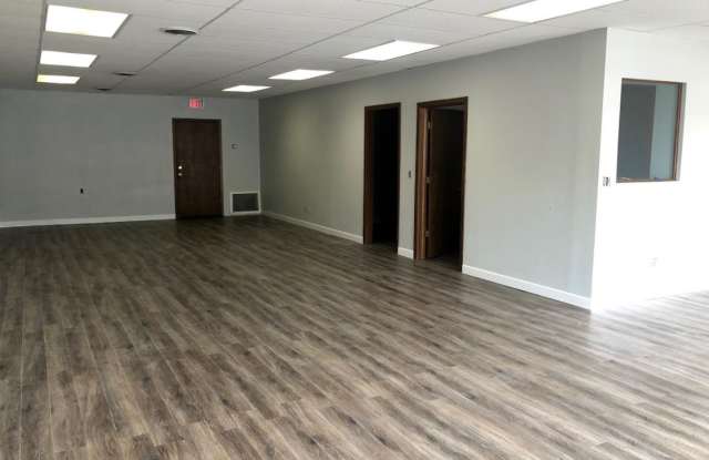 1311 Broadway St N Gallery 2
