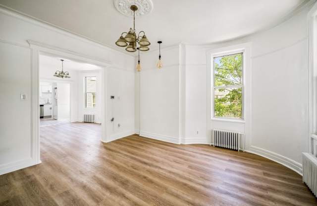 32 CLAREMONT AVE - 32 Claremont Avenue, Jersey City, NJ 07305