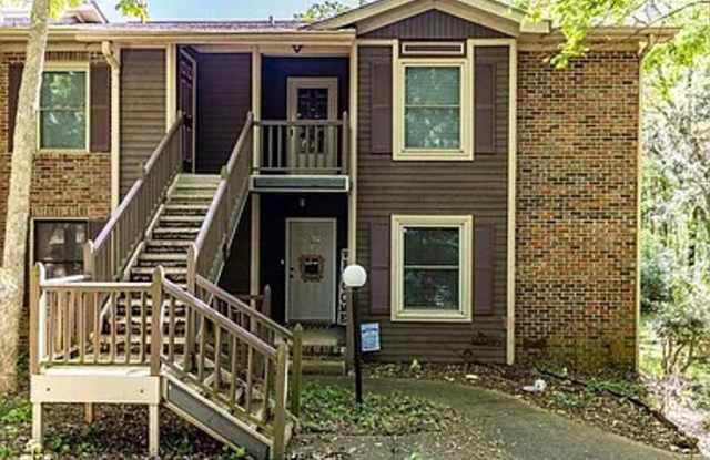 Condo for Rent - 2092 Woodlawn Dr. Huntsville, AL 35802 photos photos