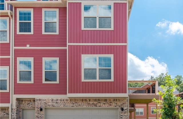 2819 W Auburn Avenue photos photos