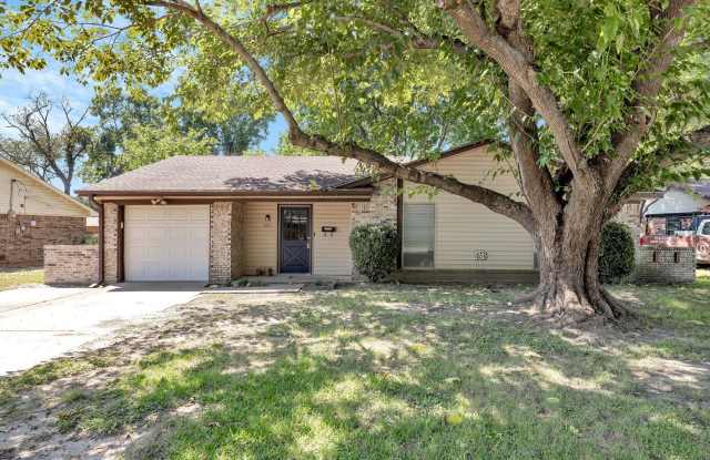 205 Collins Drive photos photos