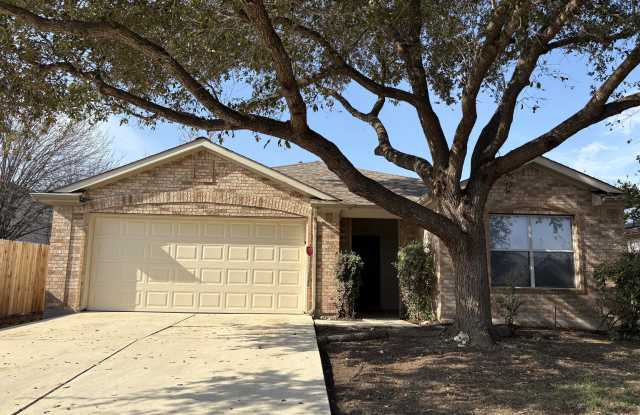 125 Camelia Parkway - 125 Camelia Parkway, Kyle, TX 78640