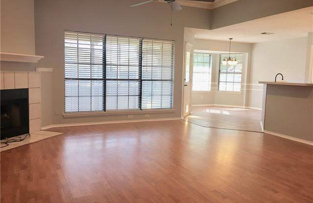 7325 Glen Drive Gallery 4