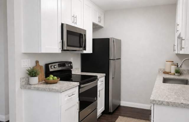 Carlsbad Coast Apts photos photos